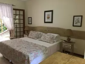 AnyConv.com__QUARTO DUPLO COM VARANDA E VISTA JARDIM (1)