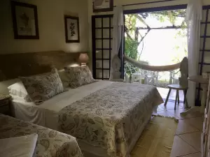 AnyConv.com__Quarto triplo - térreo - vista para o mar de Praia Brava